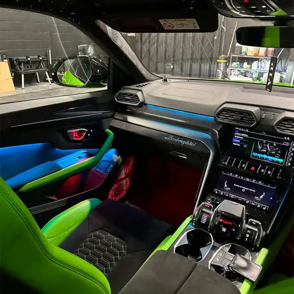 extra-long-surface-led-line-door-lamborghini-urus-600x600.webp