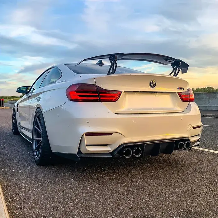 bmw-vorsteiner-style-vrs-gts-aero-wing-spoiler-XXIITUNING-1_21ed7646-27d2-433d-98c6-d4087c5d74ac.webp