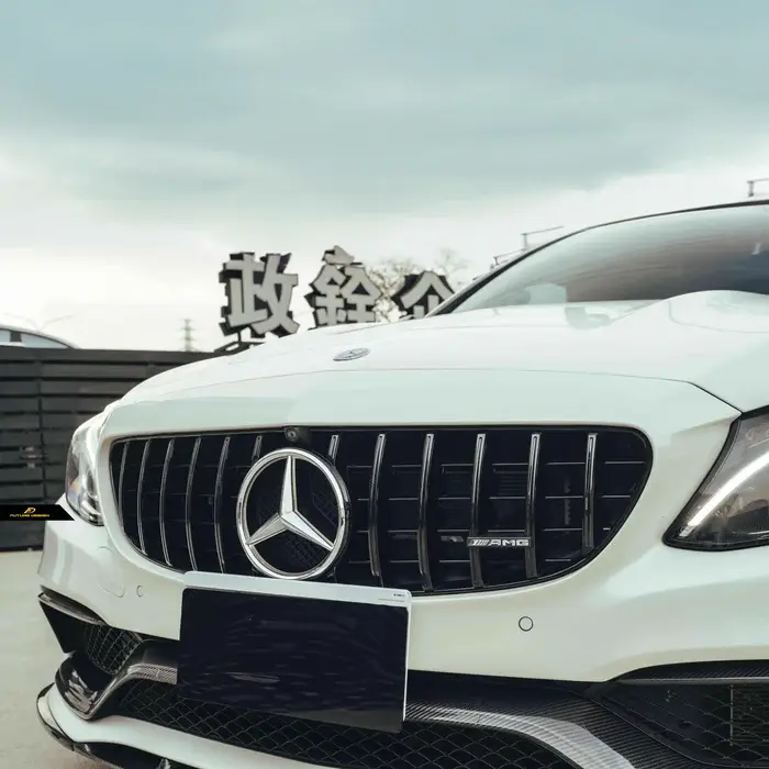 mercedes-benz-c63-a205-c205-w205-s205-future-design-carbon-fibre-front-bumper-centre-trim-XXIITUNING87Large.webp