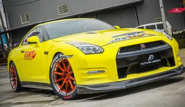 nissan-gtr-r35-pre-facelift-nismo-style-carbon-fibre-side-skirts-XXIITUNING-2_7fc91d41-719b-4bbc-a2e8-b1dfd7423b15.webp