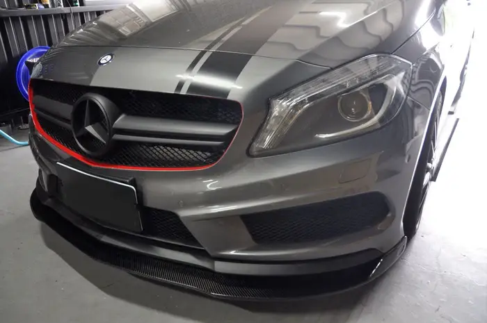 Mercedes Benz A-Class/A45 (W176) Pre-Facelift RV Style Carbon Fibre Front Lip 